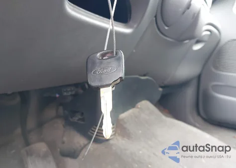 2002 Ford F-150 Lariat/Xlt z USA, uszkodzony, nr VIN 1FTRW07L42KD74947